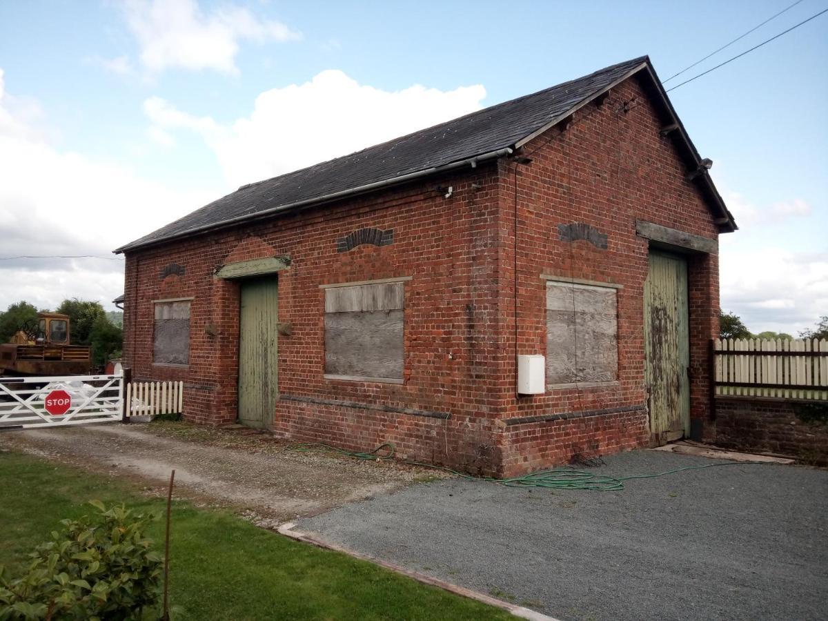 The Waiting Room, Stoke Edith Station, Tarrington Hereford Exterior photo