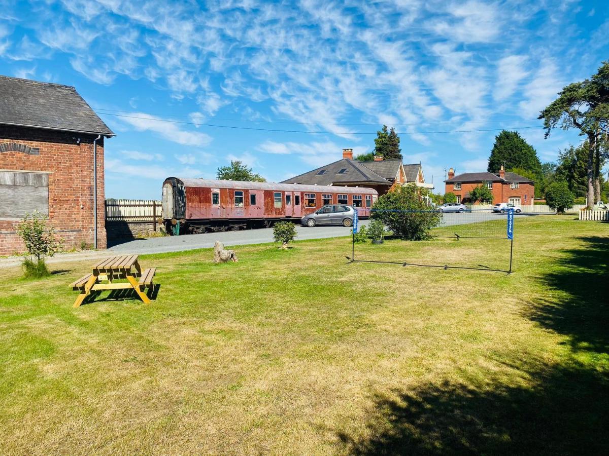 The Waiting Room, Stoke Edith Station, Tarrington Hereford Exterior photo